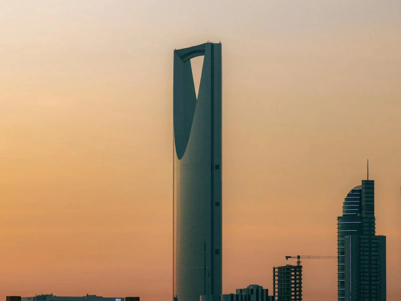 أفق مدينة الرياض وقت الغروب